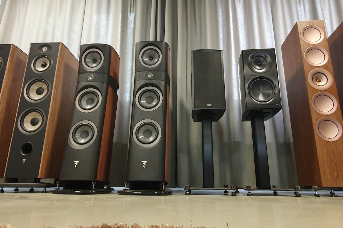 点歌机音响调试技巧:让家庭KTV音质更出色